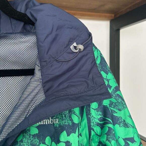 Columbia Ridge Gates Women's Green Distressed Tropical Print Jacket - Picture 3 of 11